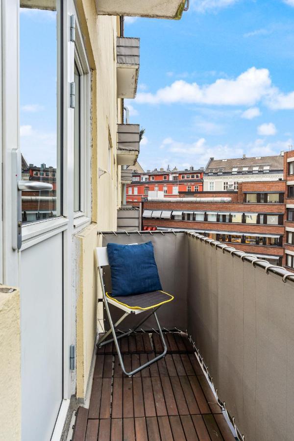 אוסלו Small And Cheap - 6 Ppl - Super Central - Balcony מראה חיצוני תמונה