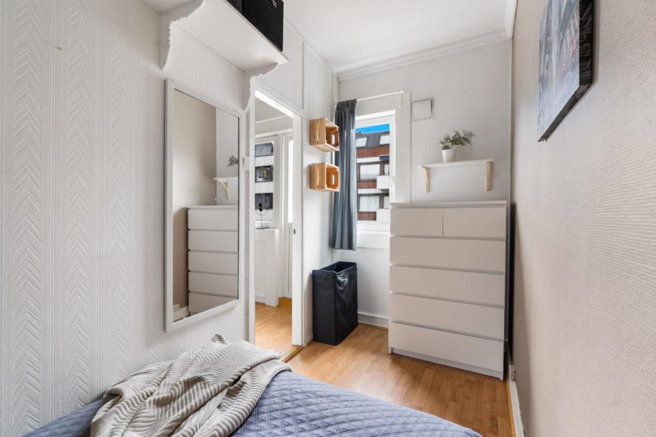 אוסלו Small And Cheap - 6 Ppl - Super Central - Balcony מראה חיצוני תמונה